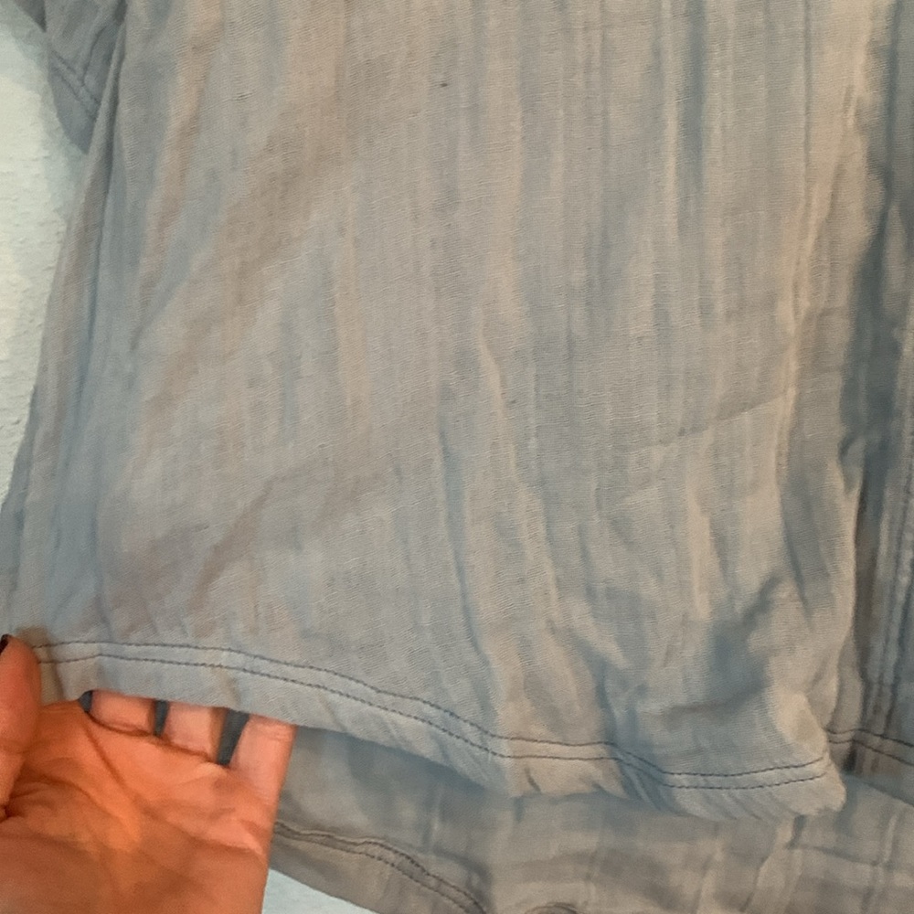 Free People(we the free) Denim blue cropped short sleeve shirt-size Medium - Picture 4 of 9